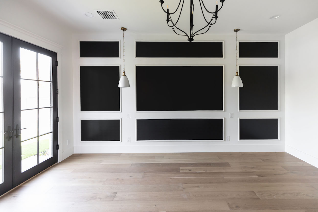 black-and-white-wall-molding