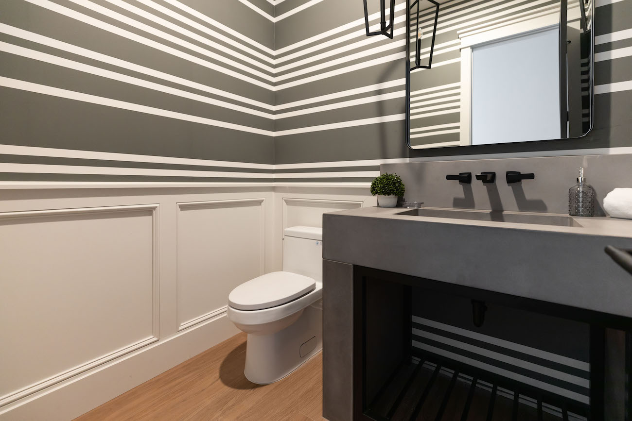 gray-and-white-striped-bathroom-wallpaper