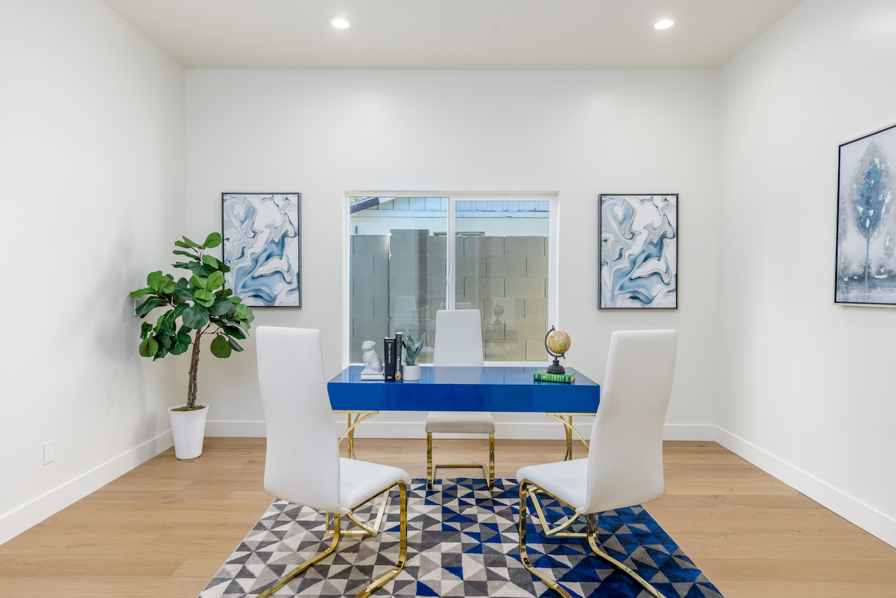 home-office-interior-design-blue-desk